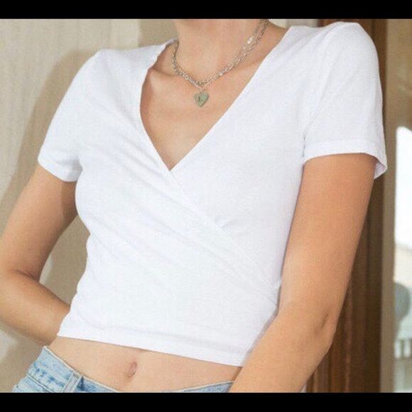 brandy melville rae top (wrap top) - Picture 2 of 2